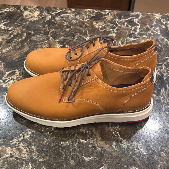 Cole Haan Men's Brown Leather Oxfords - Picture 4 of 9